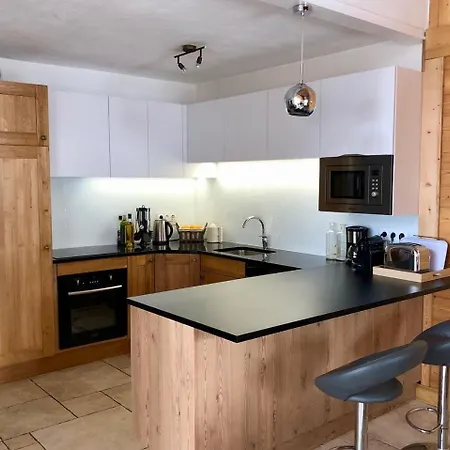 Les Bois Venants Apartment *